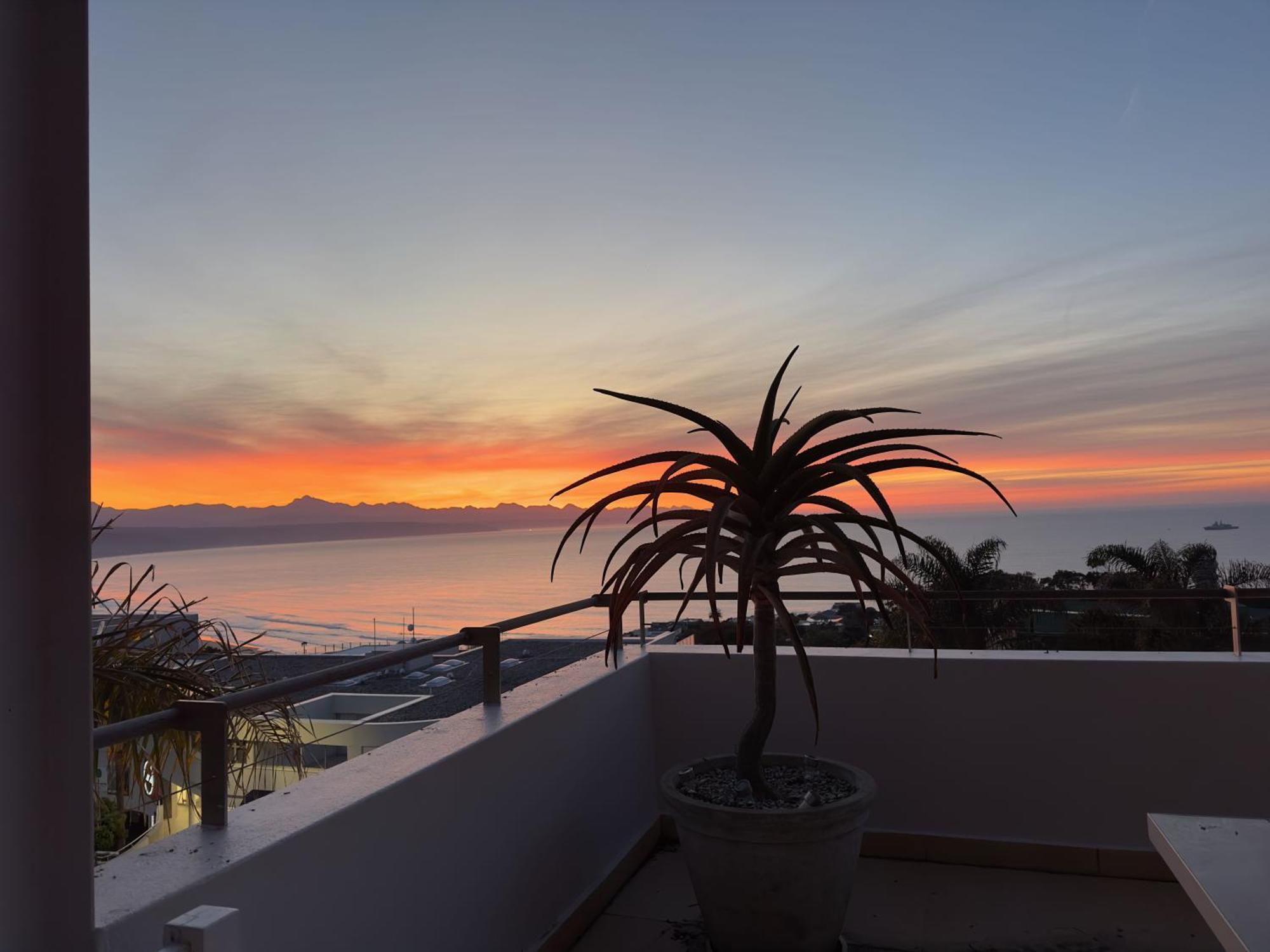 Penthouse 230M2 On The Sea Apartment เพลตเตนเบิร์กเบย์ ภายนอก รูปภาพ